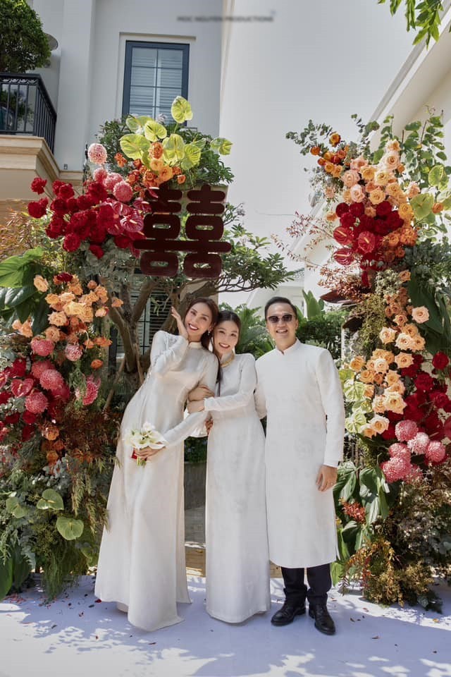 Diễm My 9X đã làm gì với căn biệt thự bề thế được bố mẹ chồng tặng trong ngày cưới?-7