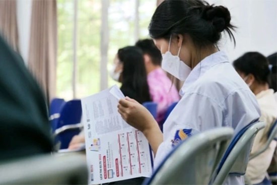 Học sinh đạt IELTS 7.0 nhưng kiểm tra trên lớp chỉ được... 4-5 điểm