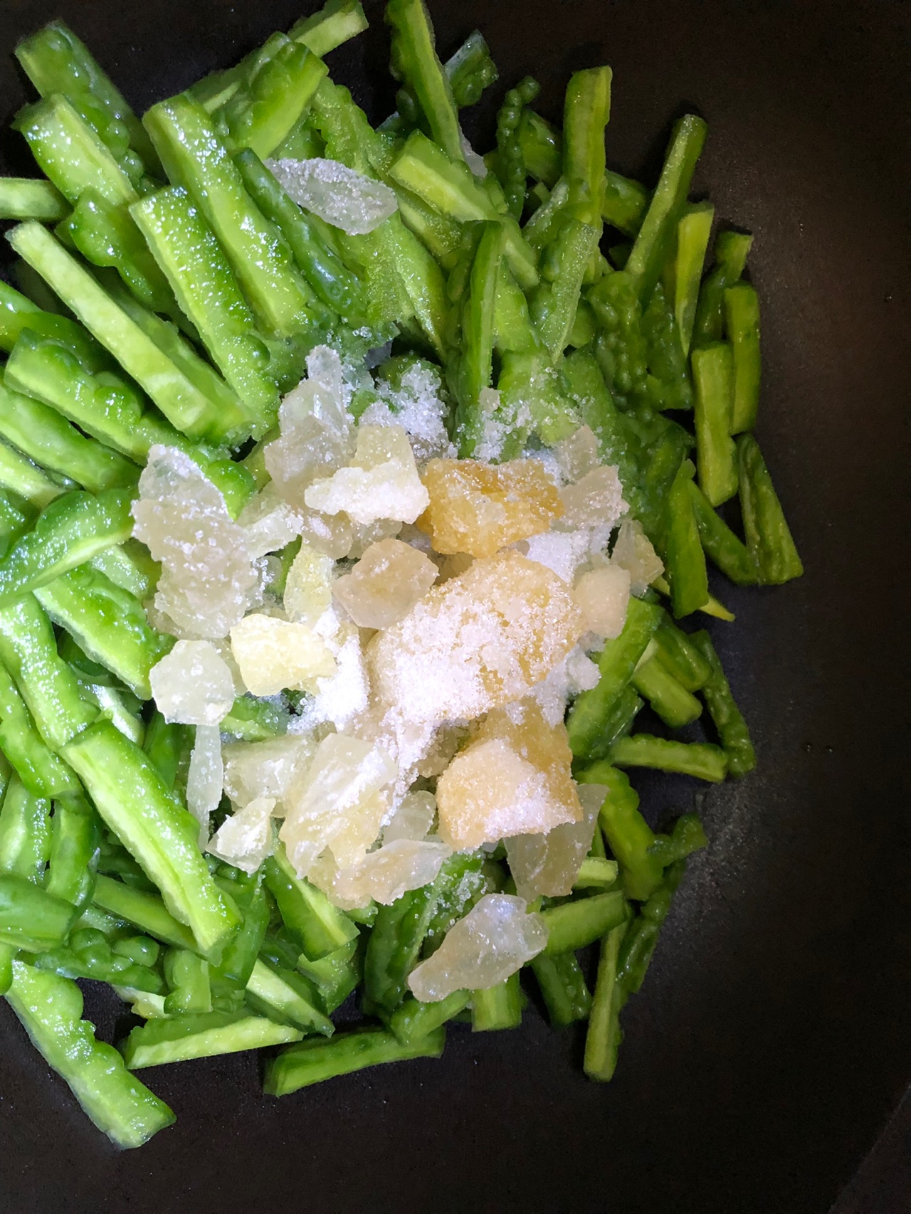 Tết năm nay dùng 2 loại nguyên liệu không ngờ đến đem làm mứt, ăn vừa lạ miệng lại độc đáo vô cùng-3