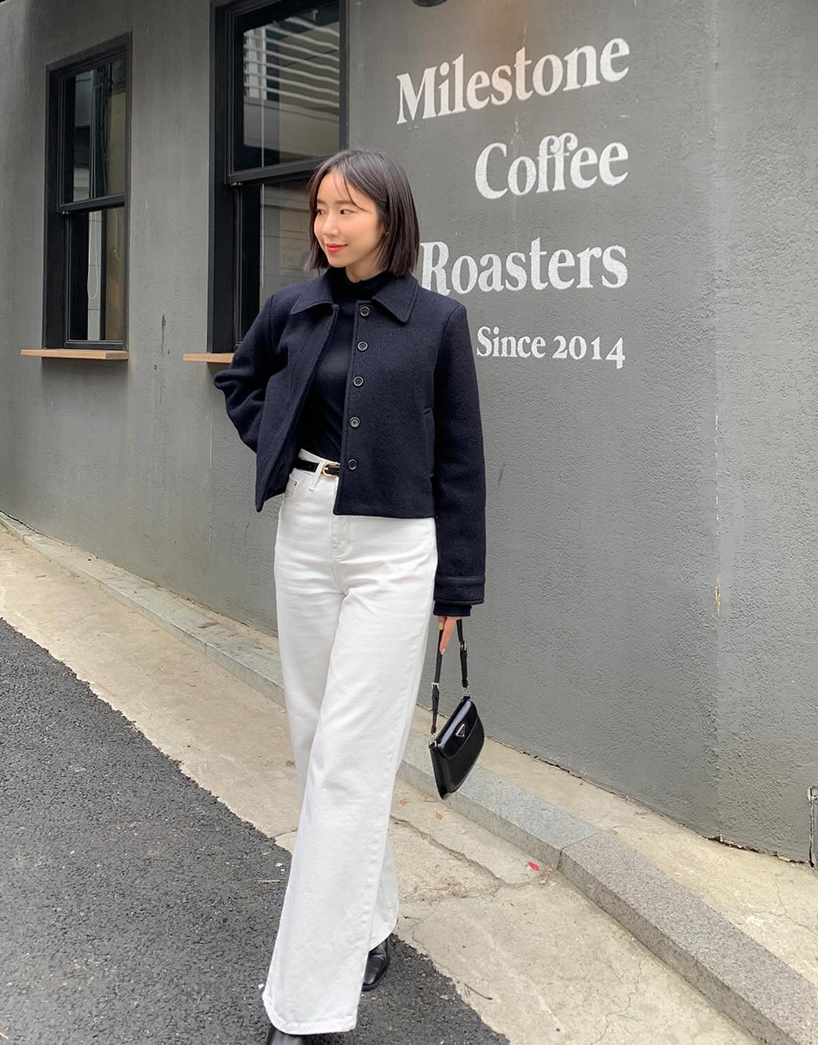 5 kiểu áo khoác đơn giản, tinh tế nên sắm diện Tết nếu bạn không thích sự cầu kỳ-2