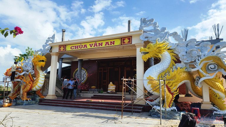 Cận cảnh cặp tượng rồng gây bão mạng của nghệ nhân Quảng Trị-1