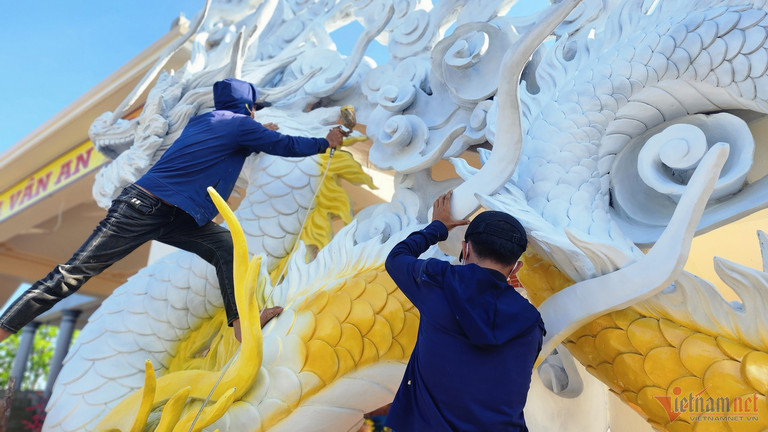 Cận cảnh cặp tượng rồng gây bão mạng của nghệ nhân Quảng Trị-11