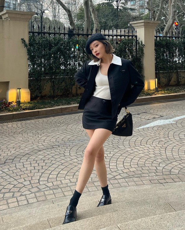 10 công thức diện đồ nổi bật mà vẫn tinh tế giúp chị em tỏa sáng khi dự tiệc công ty-4