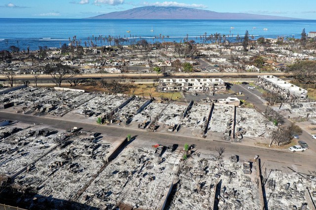 Nghi án Jeff Bezos quỵt tiền từ thiện: Cam kết quyên góp 100 triệu USD cho vụ cháy rừng Hawaii nhưng không thấy đâu, né tránh giải trình-2