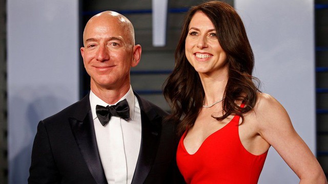 Nghi án Jeff Bezos quỵt tiền từ thiện: Cam kết quyên góp 100 triệu USD cho vụ cháy rừng Hawaii nhưng không thấy đâu, né tránh giải trình-3