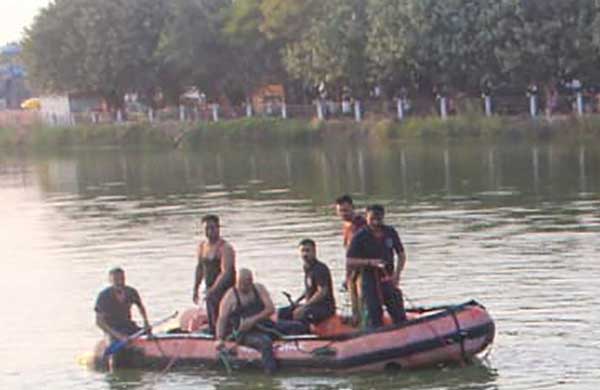 Lật thuyền tại Ấn Độ làm ít nhất 14 người tử vong-1