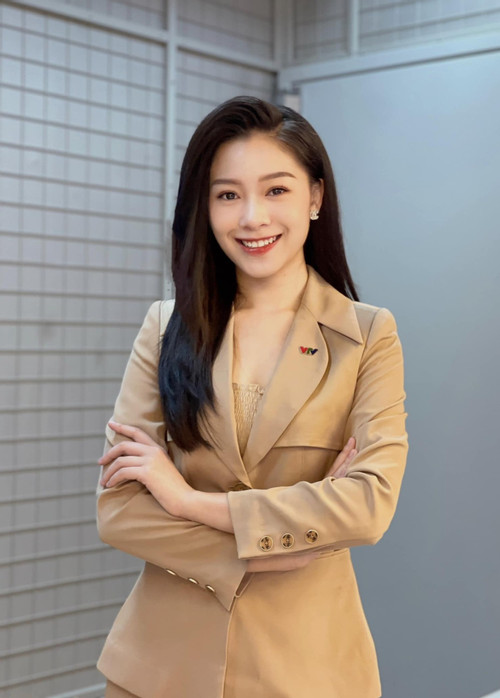 Nhan sắc MC thời tiết Hạnh Quyên xinh như hoa hậu của VTV-1