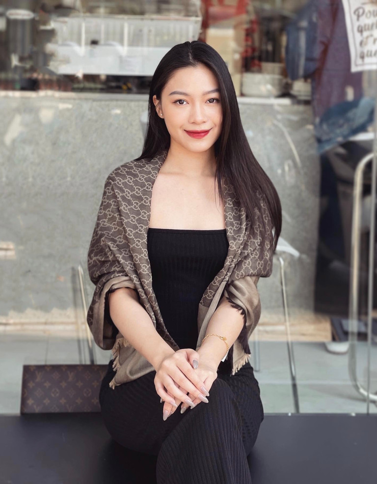 Nhan sắc MC thời tiết Hạnh Quyên xinh như hoa hậu của VTV-13