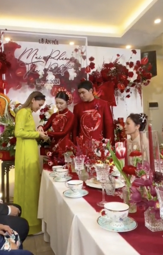 Đám hỏi em gái Linda Ngô: Cô dâu 2k2 visual rạng rỡ, nhận 10 cây vàng làm của hồi môn-5