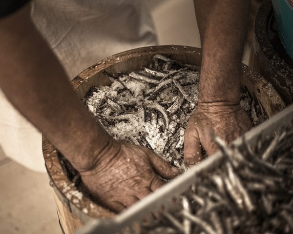 Italia sản xuất nước mắm đắt nhất thế giới, gần 4 triệu đồng/lít-1