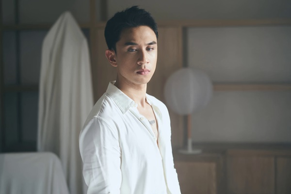 Từ vụ Lưu Thiên Hương bị ném điện thoại vào mặt: Nhìn lại những vụ tố đồng nghiệp trong showbiz Việt-7