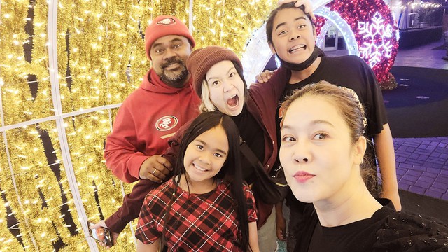 Nữ ca sĩ đông con nhất Chị đẹp đạp gió rẽ sóng: Chân dài, dáng thon, đẹp đáng ngưỡng mộ dù đã 52 tuổi-6