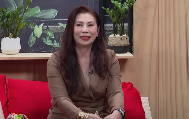 Nàng dâu 4 năm không động tay vào việc nhà, mẹ chồng tự nguyện phục vụ, để con toàn tâm kiếm tiền-1