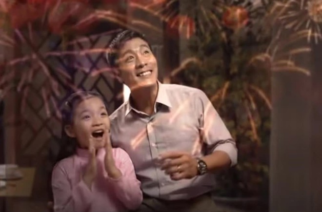 Cô bé khiếm thính từng đóng quảng cáo Tết khiến ai xem cũng khóc, nhan sắc hiện gây ngỡ ngàng-2