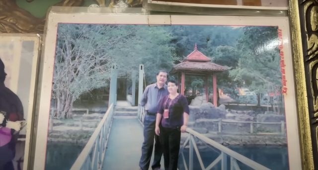 Thêm một chuyện tình đũa lệch nổi tiếng Cao Bằng: Cô dâu 72 tuổi lên xe hoa lần 3 với chồng trẻ mặc con cháu phản đối-7