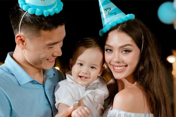 Tham khảo 10 cách diện áo blazer sáng màu để trẻ hóa phong cách-10