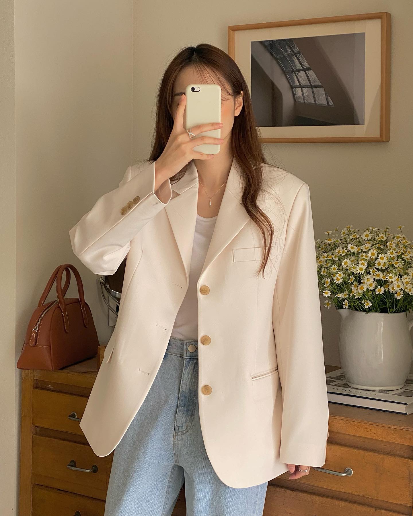 Tham khảo 10 cách diện áo blazer sáng màu để trẻ hóa phong cách-6