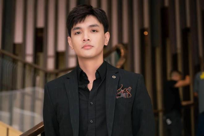 Những giải thưởng gây tranh cãi của sao Việt-4