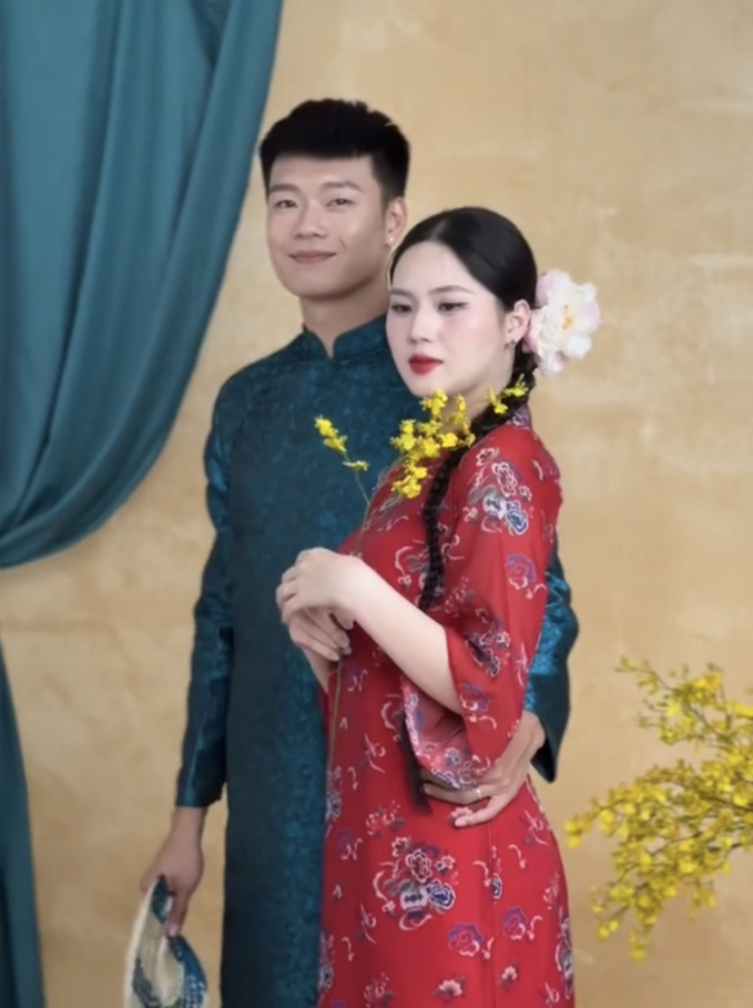 Hậu trường ảnh tết nhà Thành Chung và vợ hotgirl Tuyên Quang: Ảnh cam thường còn xinh đẹp thế này-3