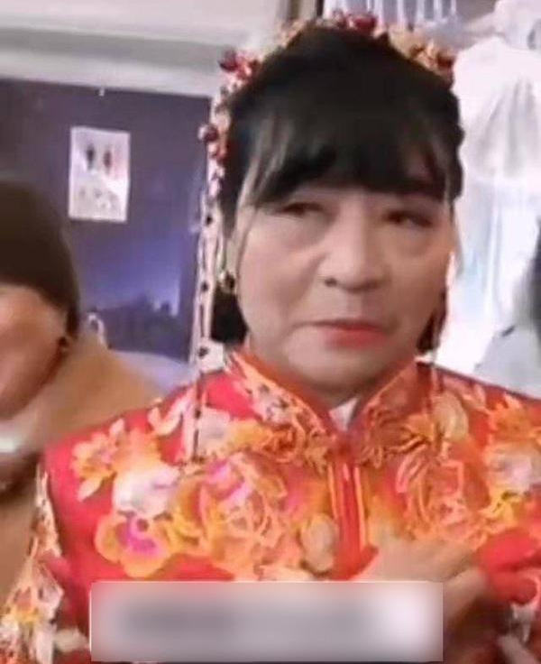 Phải lòng trai trẻ trong một lần gặp gỡ, phú bà 60 tuổi theo đuổi bằng được, nhan sắc cô dâu ngày cưới mới khiến dân tình choáng váng-1