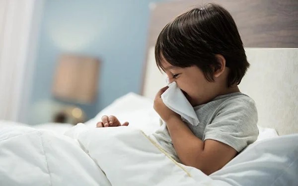 Làm cách nào để nhận biết triệu chứng viêm phổi nếu trẻ không sốt?-4