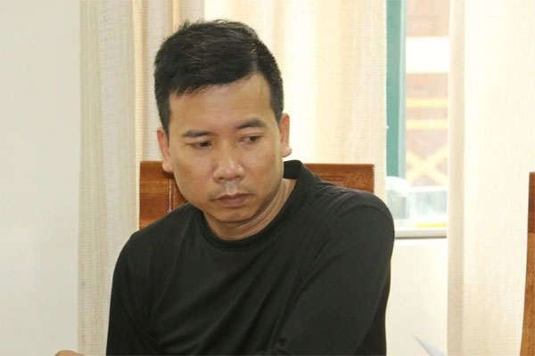 Thông chốt” kiểm tra nồng độ cồn, dùng gậy sắt đánh gãy tay cảnh sát-2