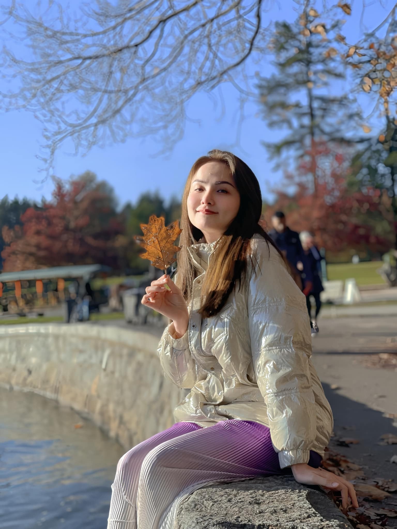 Hoa hậu Diễm Hương sau khi định cư ở Canada: Lấy chồng lần ba, làm nhiều nghề kiếm sống-4