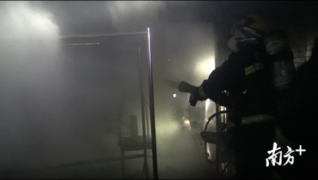 Máy sấy quần áo hóa quả cầu lửa”, lời cảnh tỉnh cho nhiều gia đình: Bỏ ngay nếu bạn có thói quen này-1