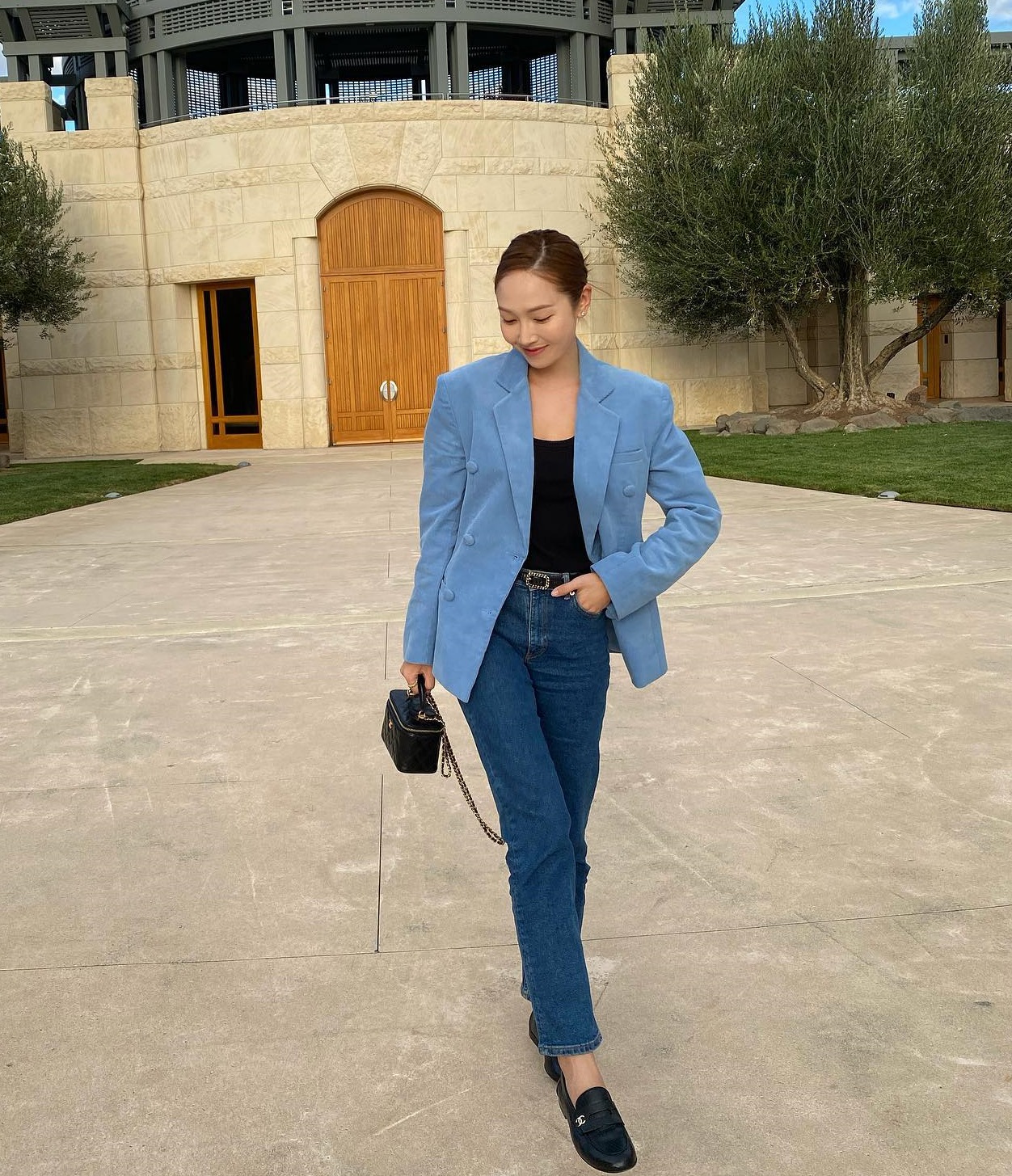 Cao thủ diện quần jeans Jessica Jung gợi ý loạt cách phối đồ không hề trùng lặp-10