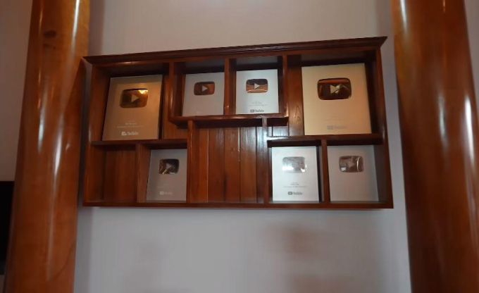 Ngụp lặn trong nhiều drama, Bà Tân Vlog khoe thành quả khủng sau 5 năm YouTube-6