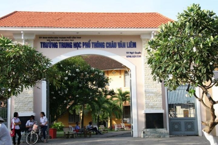 Nổ ống nghiệm trong giờ thực hành, 5 học sinh Cần Thơ bị thương-1