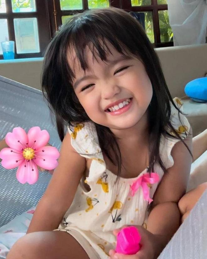 Con gái Mạc Văn Khoa sinh thiếu tháng 1,9kg giờ như cá chép hóa Rồng, 3 tuổi nặng 15kg, chiều cao gây ngỡ ngàng-5