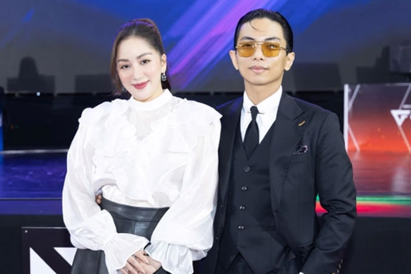 Ốm đau vẫn bị anti-fan xúc phạm, Khánh Thi tổn thương tung ảnh ngồi xe lăn ở sân bay-3