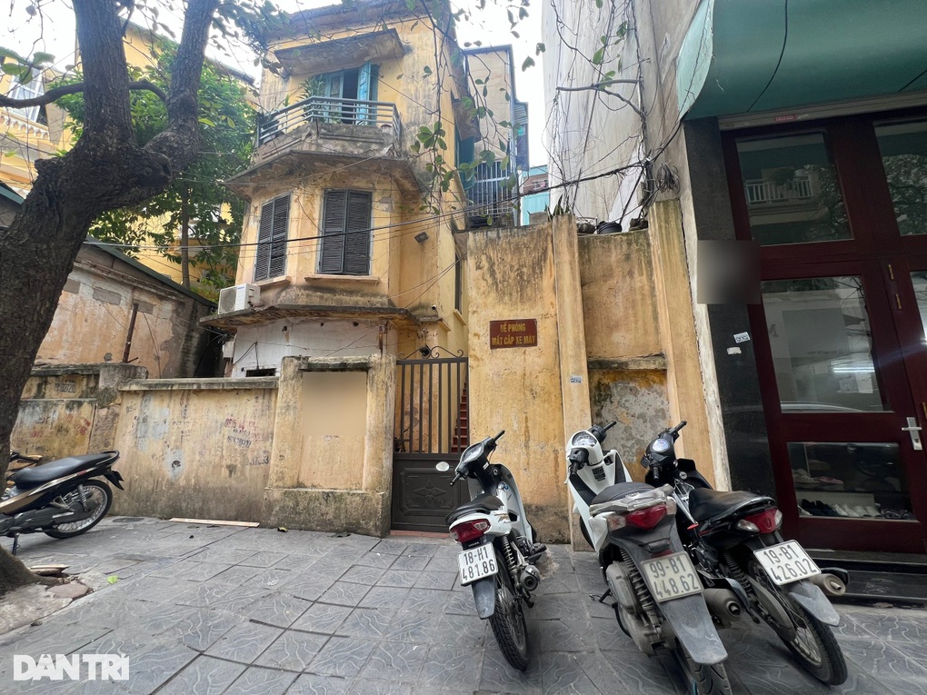 Cụ bà bị tố ngày đi ăn xin, tối về ngủ biệt thự chục tỷ ở Hà Nội nói gì?-1