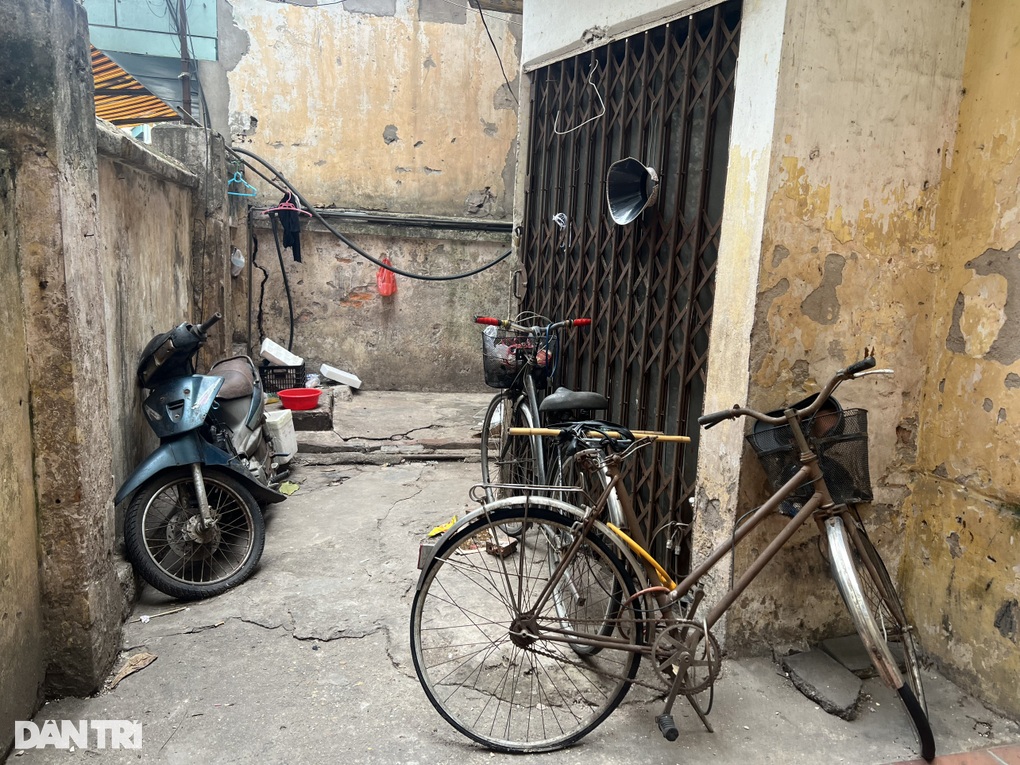 Cụ bà bị tố ngày đi ăn xin, tối về ngủ biệt thự chục tỷ ở Hà Nội nói gì?-4