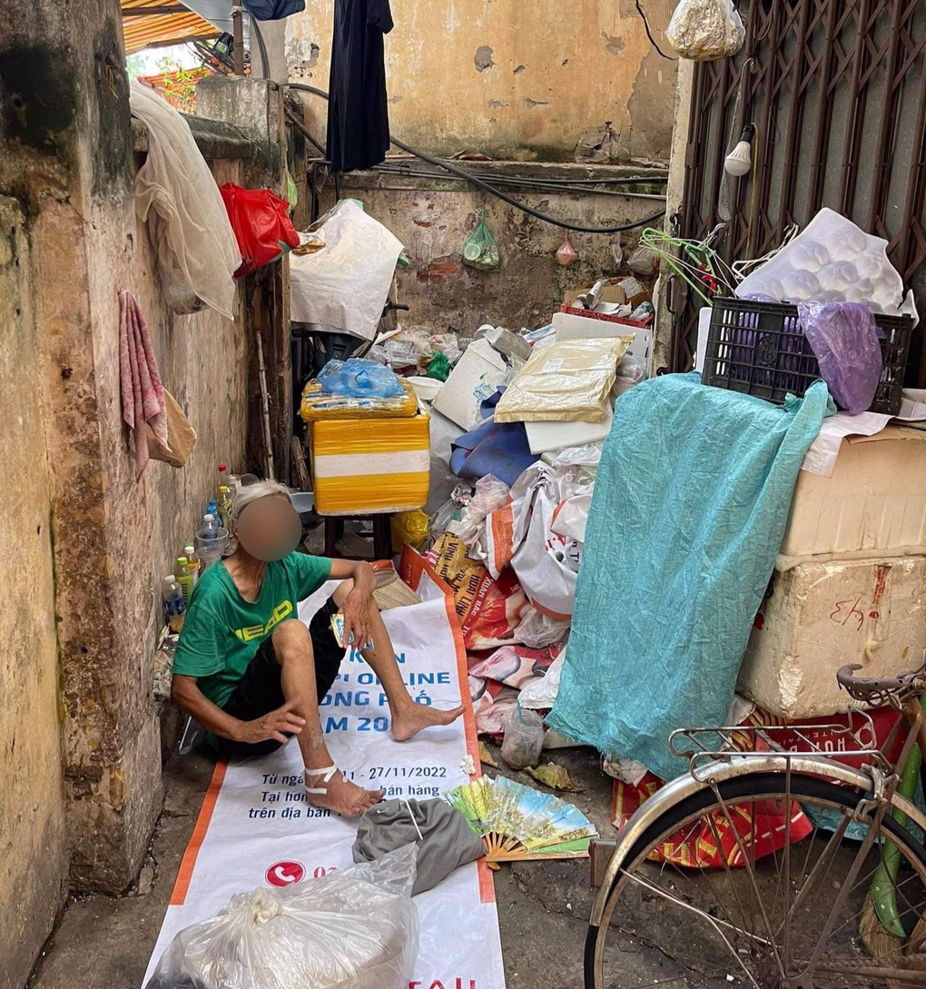 Cụ bà bị tố ngày đi ăn xin, tối về ngủ biệt thự chục tỷ ở Hà Nội nói gì?-5