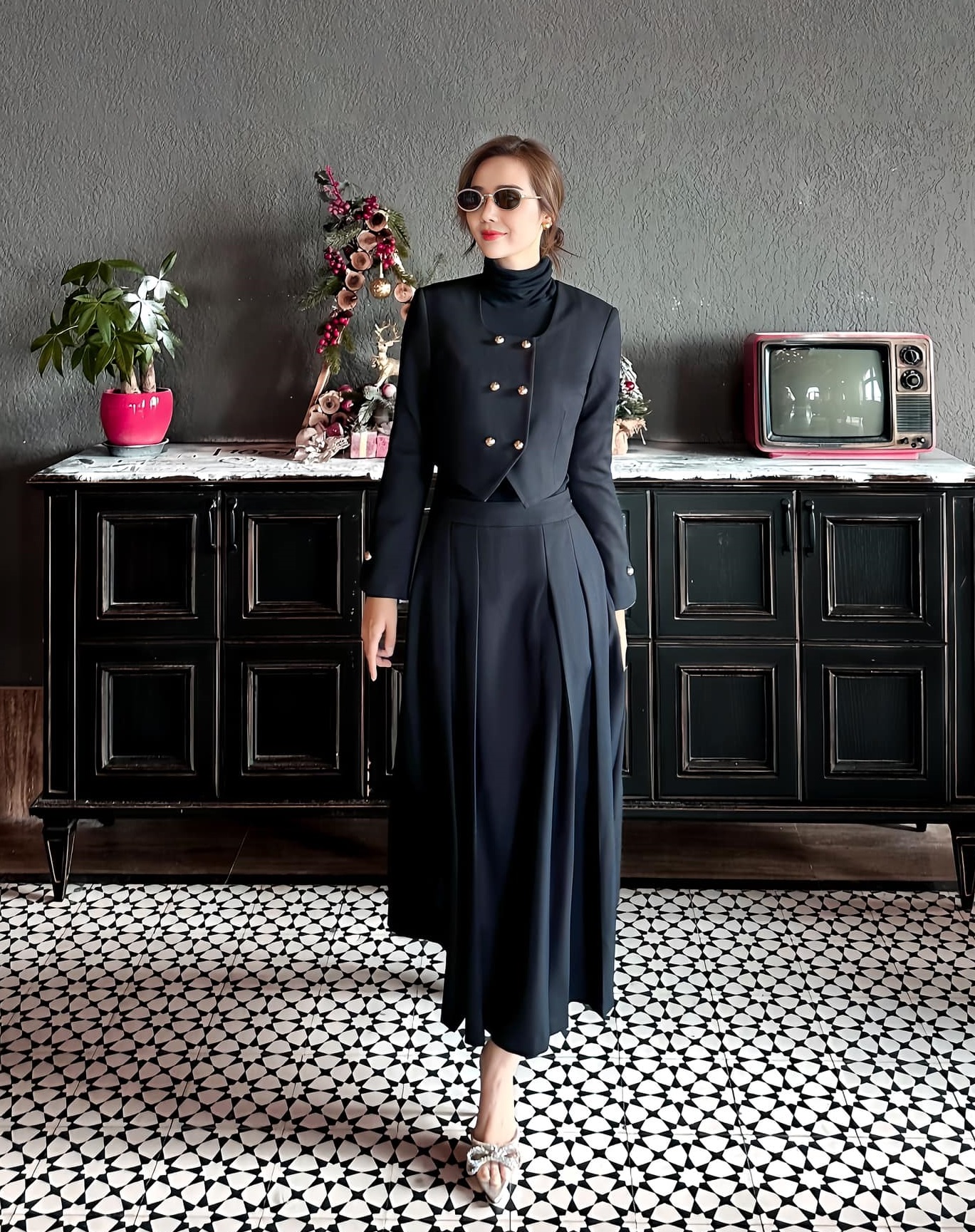 Huyền Lizzie ngày càng mặc đẹp, gợi ý 10 cách diện đồ siêu hợp dịp Tết-2