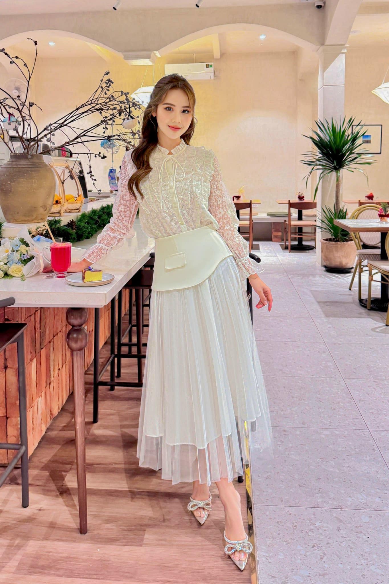 Huyền Lizzie ngày càng mặc đẹp, gợi ý 10 cách diện đồ siêu hợp dịp Tết-3