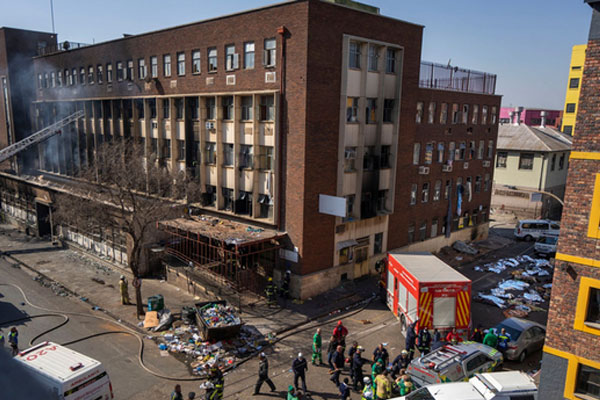 Giết người đốt xác phi tang ở Nam Phi, hại 76 người chết oan-1