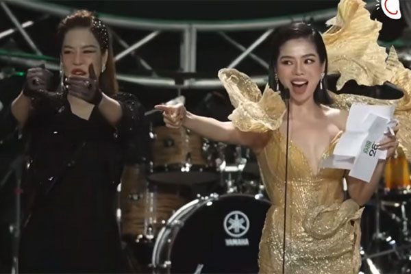 Lệ Quyên xin lỗi sau màn cướp lời MC, cách nói gây ngỡ ngàng-5