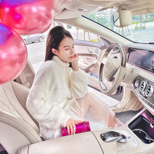 Bù đắp tuổi trẻ đói kém, đôi bạn thân đưa nhau đi 19 nước châu Âu, du lịch sang chảnh kỷ niệm 18 năm tình bạn-1