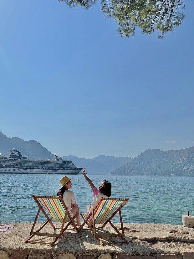 Bù đắp tuổi trẻ đói kém, đôi bạn thân đưa nhau đi 19 nước châu Âu, du lịch sang chảnh kỷ niệm 18 năm tình bạn-17