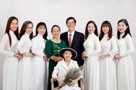 Gia đình ở Bình Phước sinh 7 con gái, mỗi lần đi ăn chơi là 'bao' cả quán