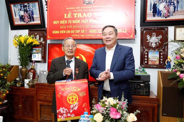 Huyện Ứng Hòa phát động phong trào thi đua hoàn thành xuất sắc nhiệm vụ năm 2024-4