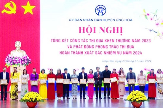 Huyện Ứng Hòa phát động phong trào thi đua hoàn thành xuất sắc nhiệm vụ năm 2024