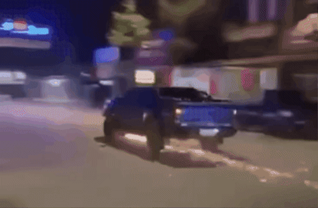 Tài xế vượt chốt đo nồng độ cồn, tông CSGT, kéo lê xe công vụ-1