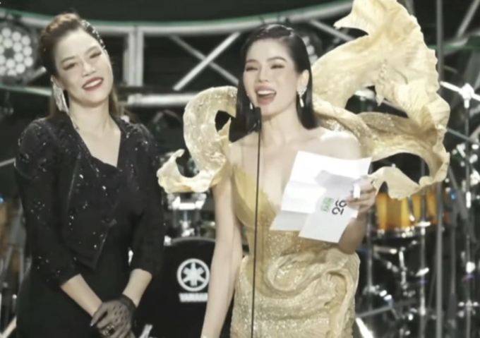 Lệ Quyên xin lỗi sau màn cướp lời MC, cách nói gây ngỡ ngàng-3