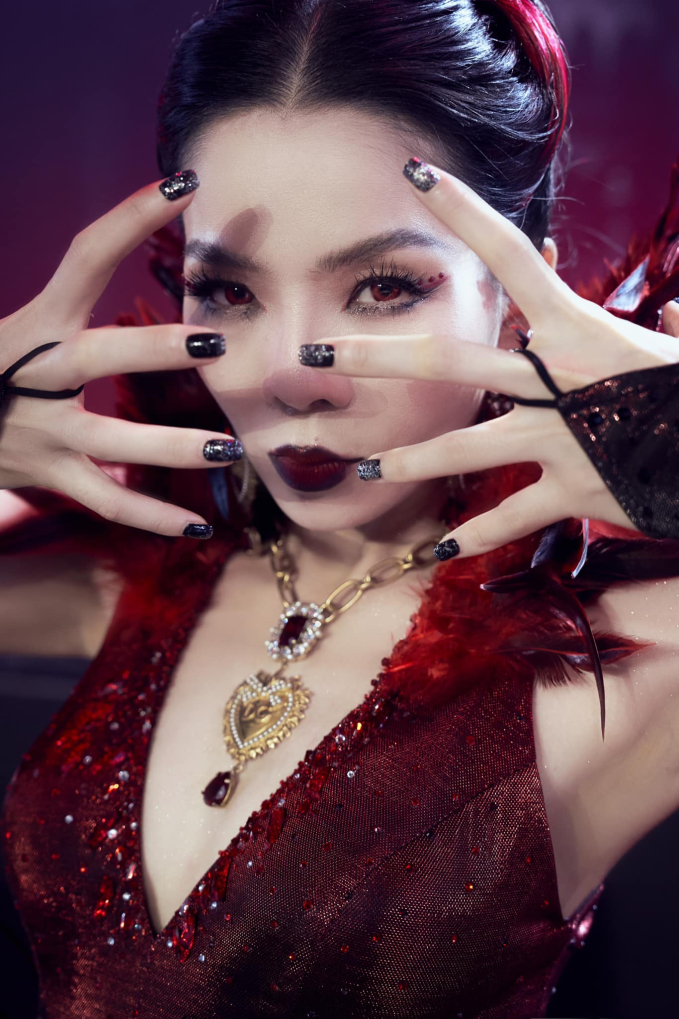 Lệ Quyên xin lỗi sau màn cướp lời MC, cách nói gây ngỡ ngàng-4