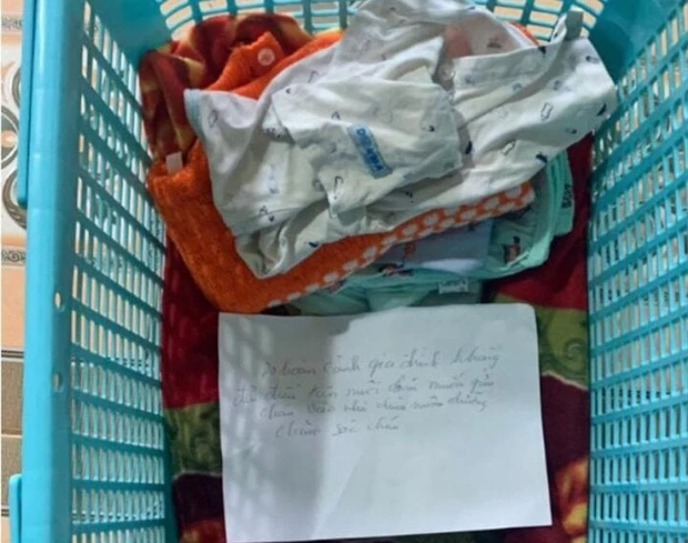 Bé trai 7 ngày tuổi bị bỏ rơi giữa trời rét thấu xương ở Lạng Sơn-2