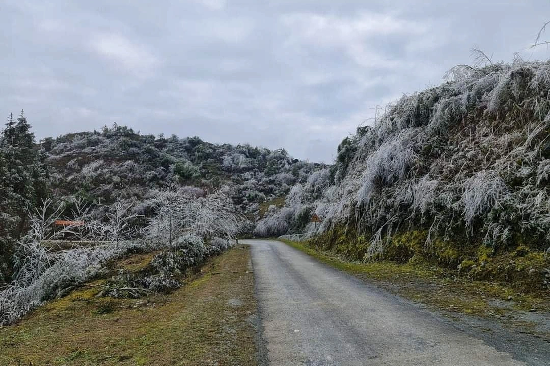 Bộ đội tuần tra biên giới giữa băng giá -2 độ C-4